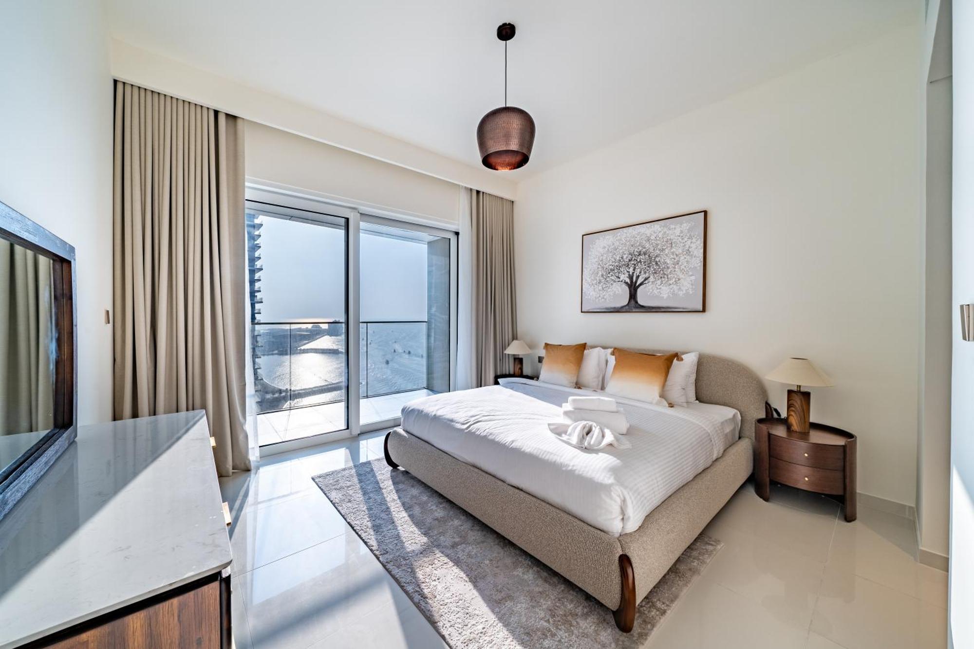 Homes Beyond I Stunning Oceanfront 2 Bedroom Appartement Dubai